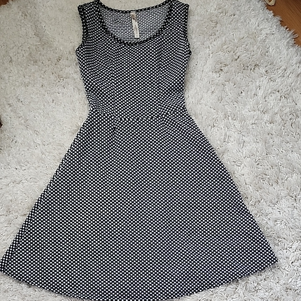 ANDREA Missy Monochrome Polka Dot Midi Dress size S dr3